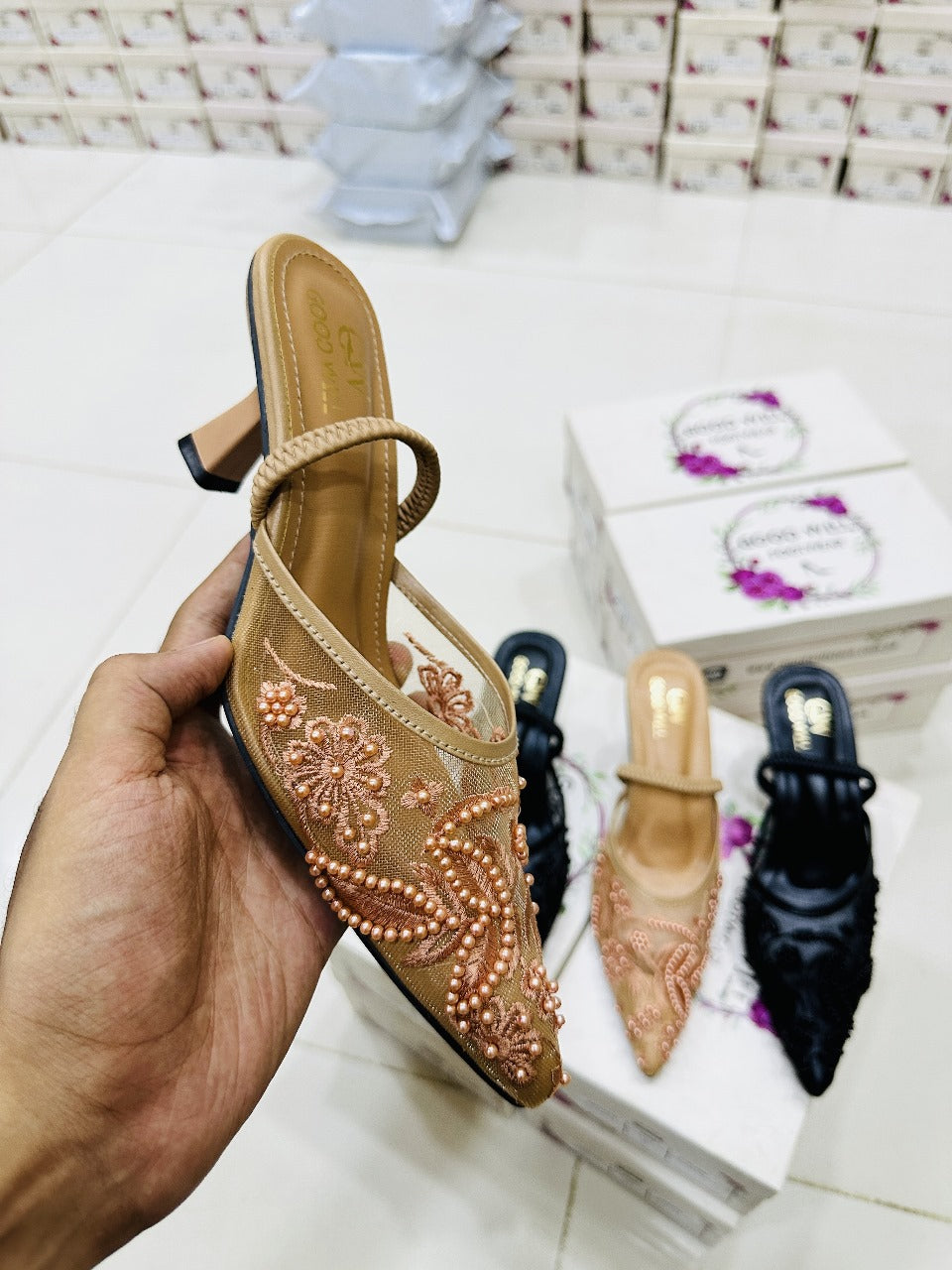 Elegant Fawn Hand-Embroidered Kitten Heels for Women (10)